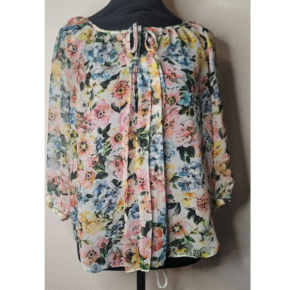 Iz Byer Watercolor Foral Lace Back 3/4 Sleeves Tie Neck Blouse Size 8